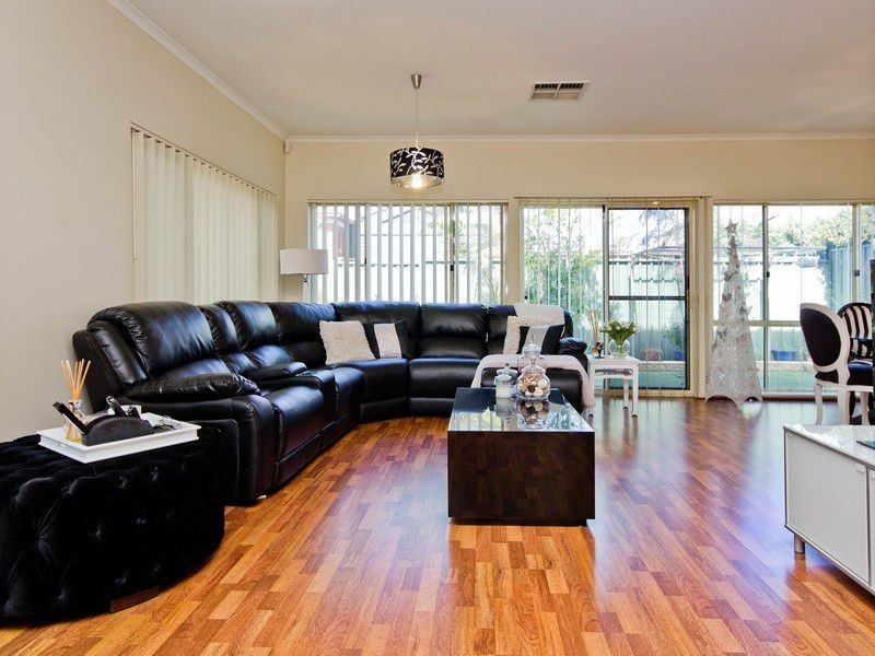14 Carnegie Place, Mawson Lakes SA 5095