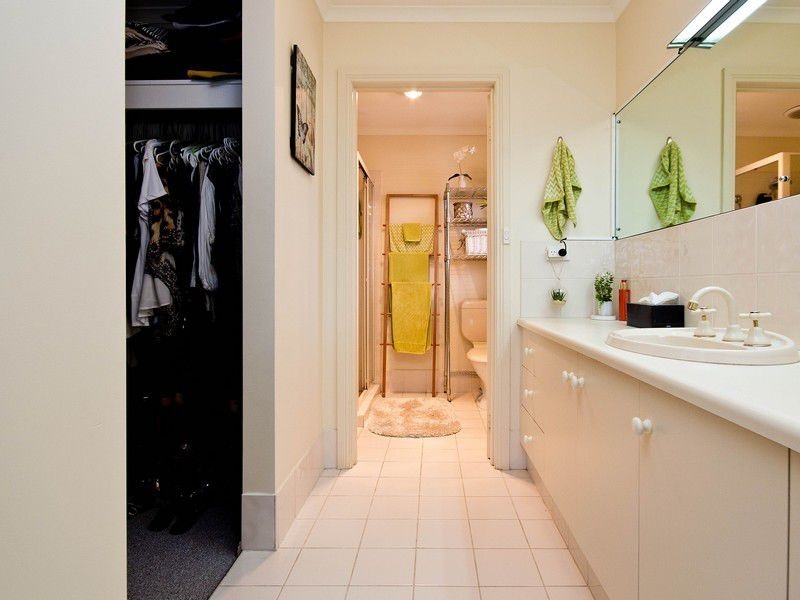 14 Carnegie Place, Mawson Lakes SA 5095