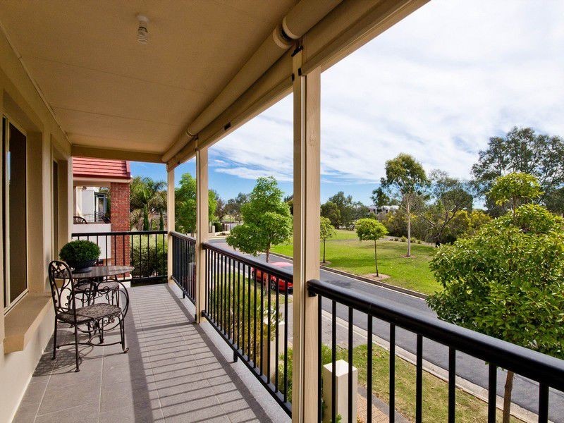 14 Carnegie Place, Mawson Lakes SA 5095