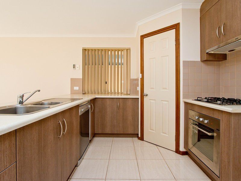 6 Wayfarer Mews, Smithfield SA 5114