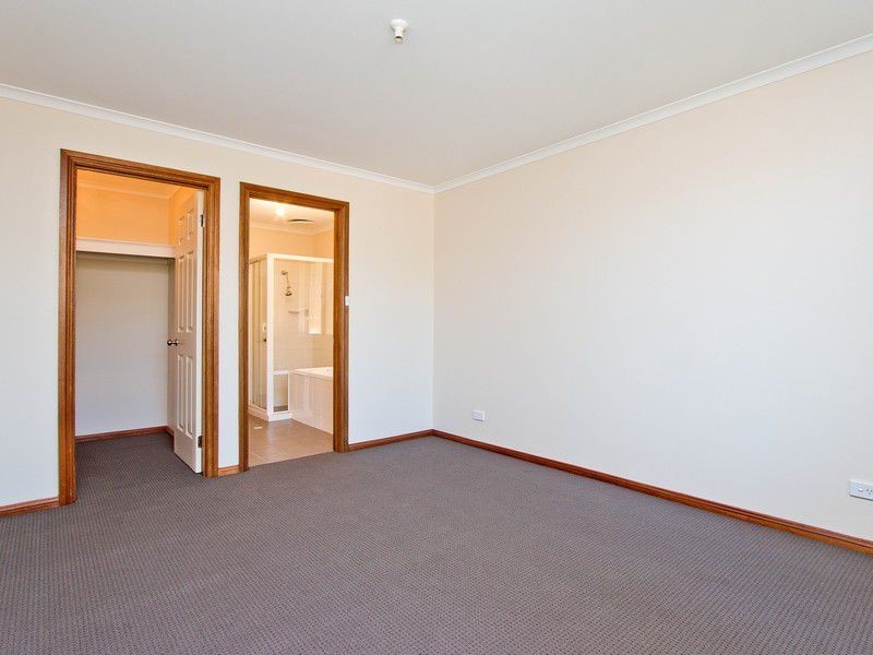 6 Wayfarer Mews, Smithfield SA 5114