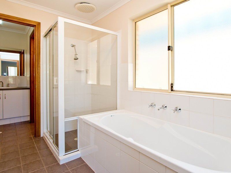 6 Wayfarer Mews, Smithfield SA 5114