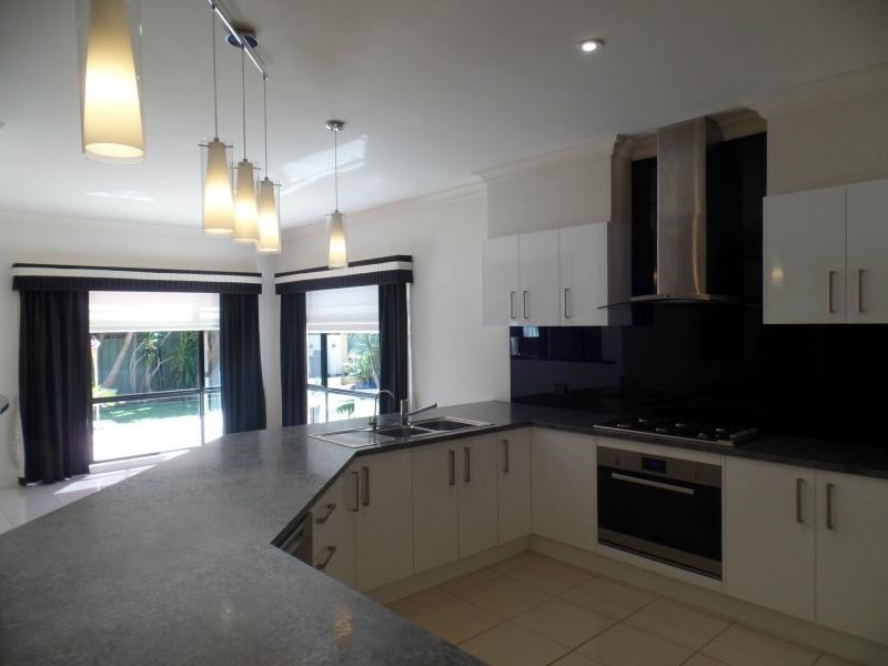 3 The Avenue, Mawson Lakes SA 5095