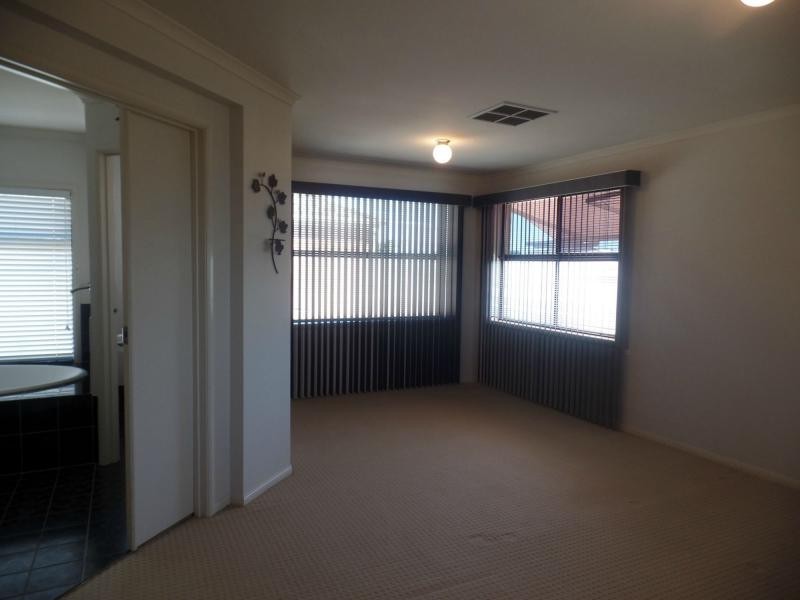 3 The Avenue, Mawson Lakes SA 5095