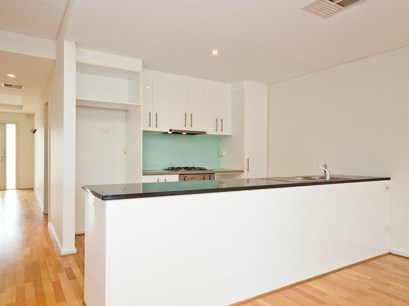 3/35 Warehouse Lane, Mawson Lakes SA 5095