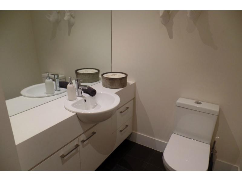 16 Petronella Lane, Adelaide SA 5000