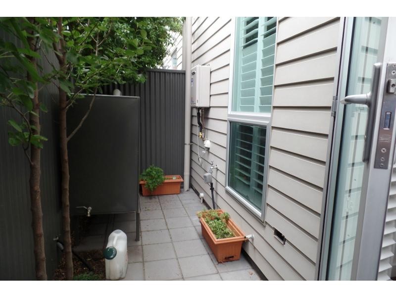 16 Petronella Lane, Adelaide SA 5000