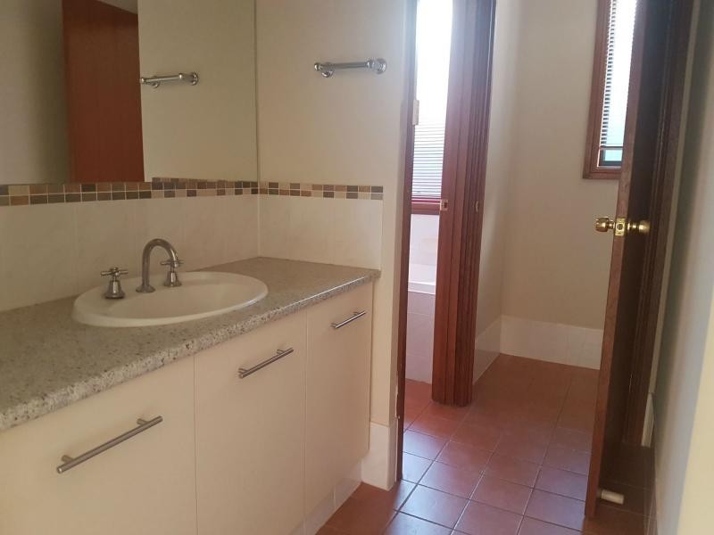 44 Franklin Avenue, Mawson Lakes SA 5095