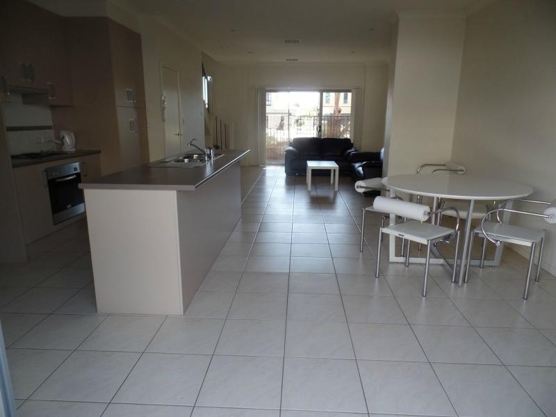 5/55 Grasswren Way, Mawson Lakes SA 5095