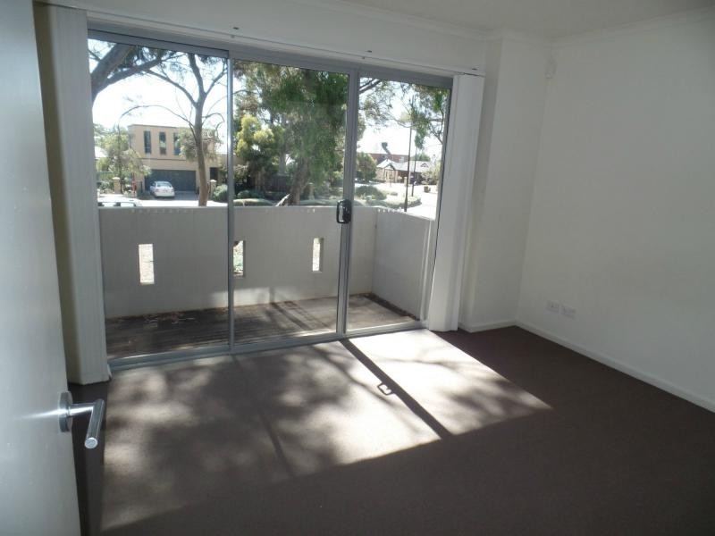 5/55 Grasswren Way, Mawson Lakes SA 5095