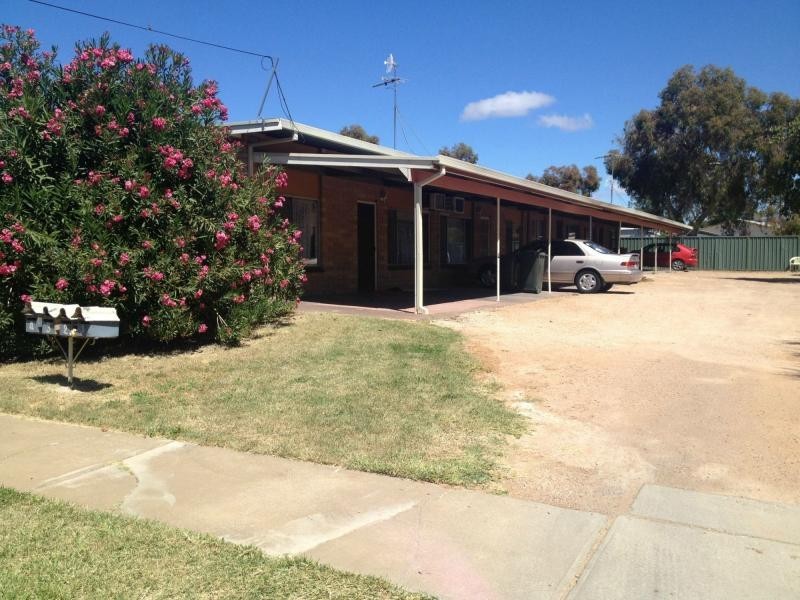 Unit 1-4/11-13 Leonard Street, Mildura VIC 3500