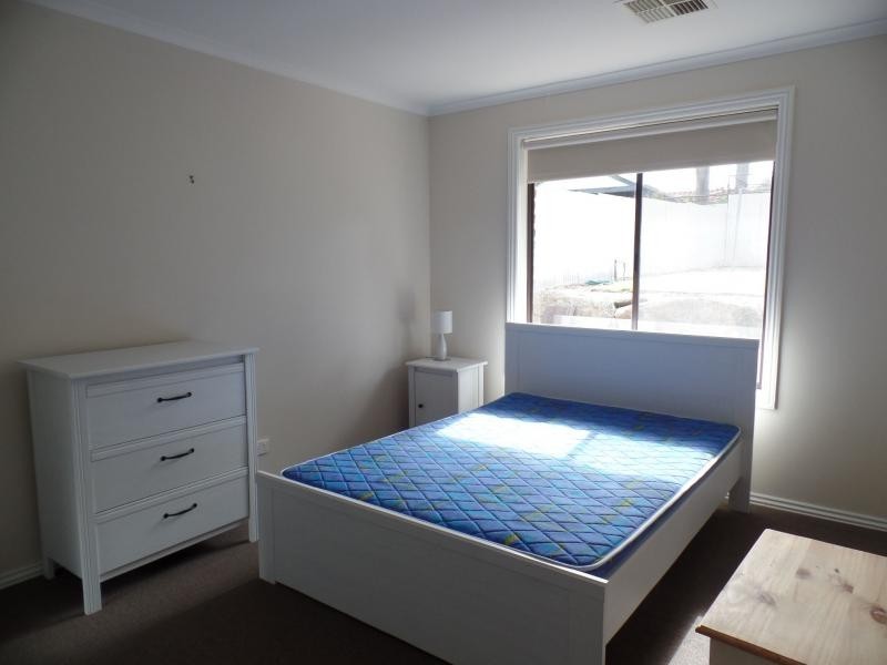 8a Buckley Crescent, Fairview Park SA 5126