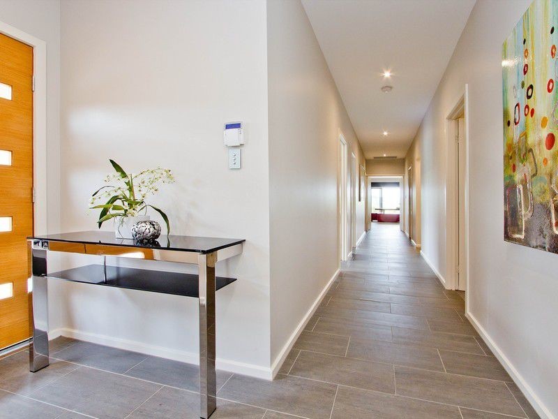 9 Carlett Street, Mawson Lakes SA 5095