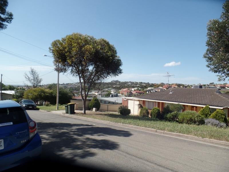 20 Sea View Road, Para Hills SA 5096