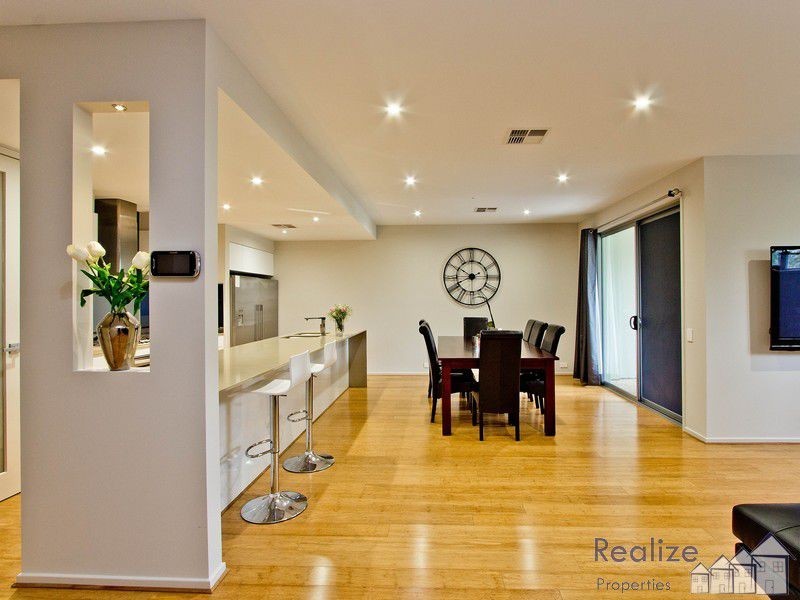 34 Mowbray Street, Mawson Lakes SA 5095