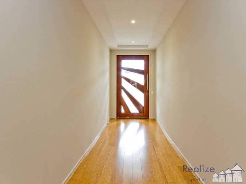 34 Mowbray Street, Mawson Lakes SA 5095