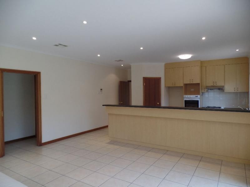63 Windermere Crescent, Mawson Lakes SA 5095