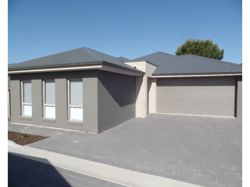 2/11 Minna Terrace, Semaphore Park SA 5019