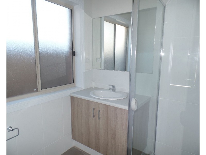 2/11 Minna Terrace, Semaphore Park SA 5019