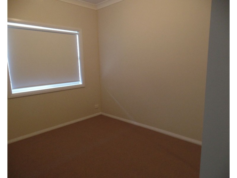 2/11 Minna Terrace, Semaphore Park SA 5019