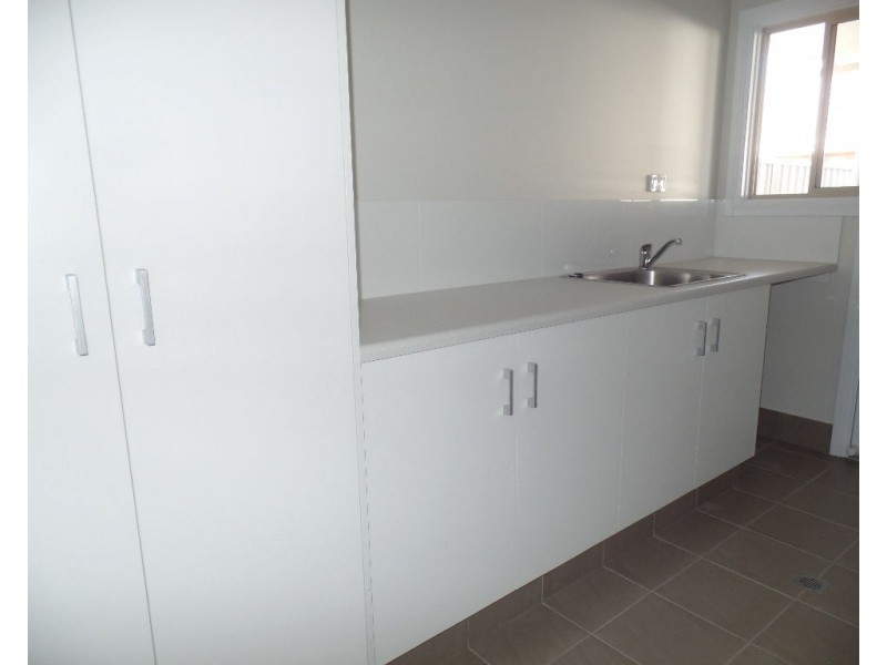 2/11 Minna Terrace, Semaphore Park SA 5019