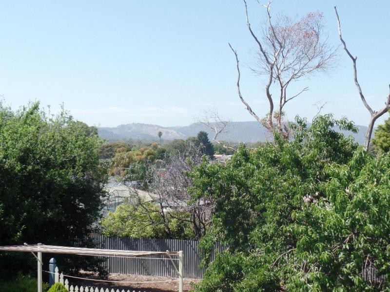 5 Hilltop Avenue, Ridgehaven SA 5097