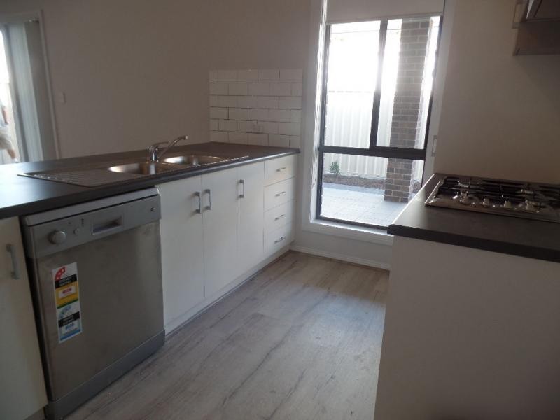 3/11 Minna Terrace, Semaphore Park SA 5019