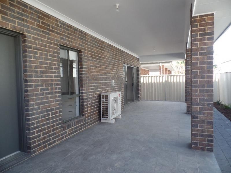 3/11 Minna Terrace, Semaphore Park SA 5019