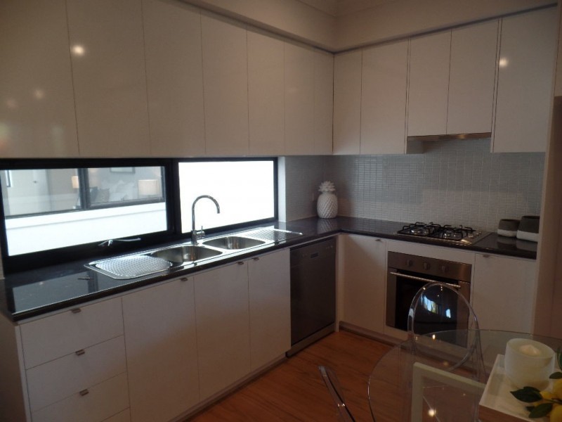 3/42 Orsmond Terrace, Hindmarsh SA 5007
