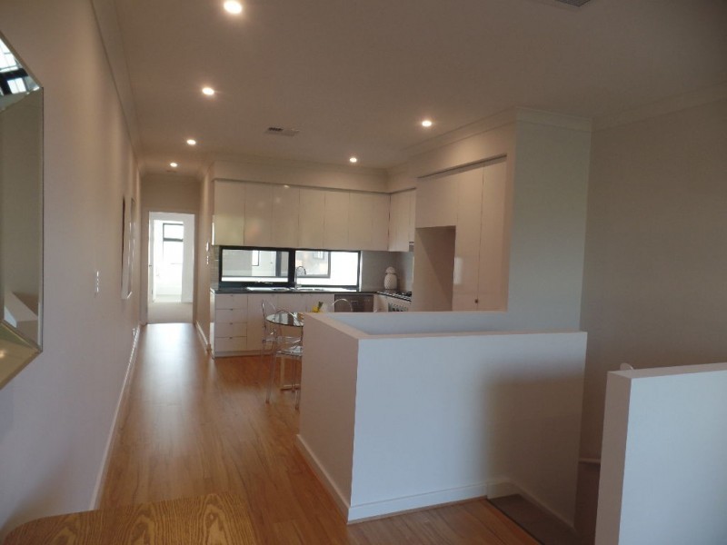 3/42 Orsmond Terrace, Hindmarsh SA 5007