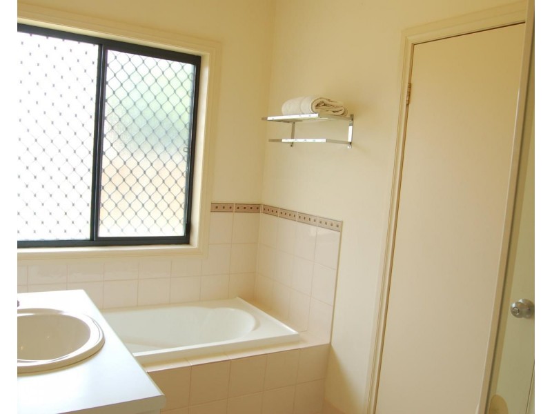 1 Logan Street, Mawson Lakes SA 5095