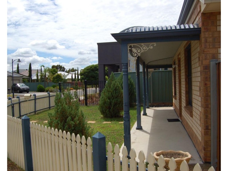 1 Logan Street, Mawson Lakes SA 5095