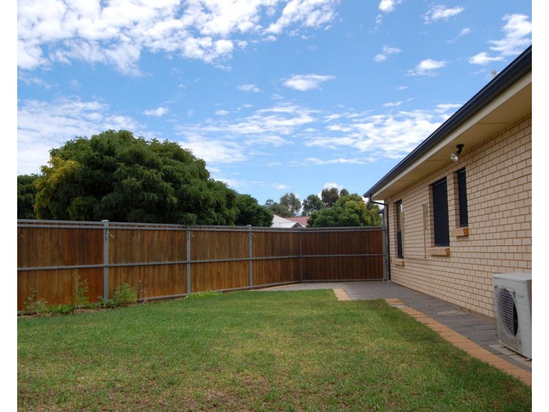 1 Logan Street, Mawson Lakes SA 5095