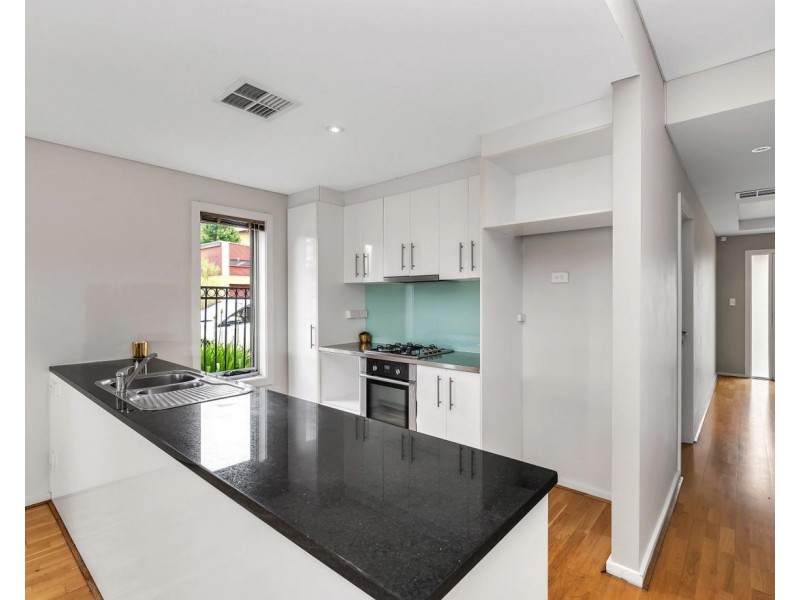 8/35 Warehouse Lane, Mawson Lakes SA 5095