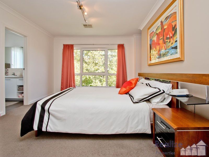 5/32 The Walk, Mawson Lakes SA 5095