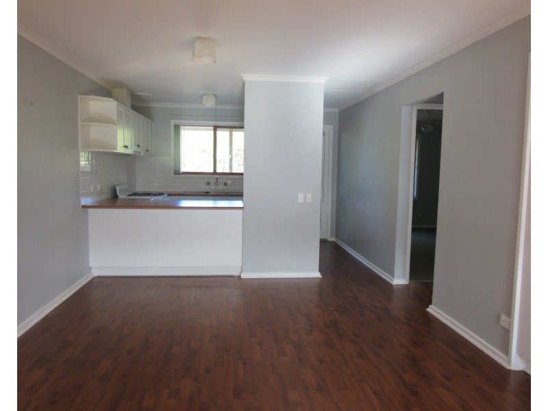 8 Tullamore Court, Greenwith SA 5125