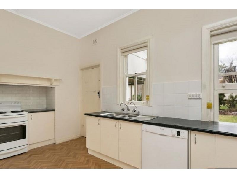 36 Lockwood Road, Erindale SA 5066