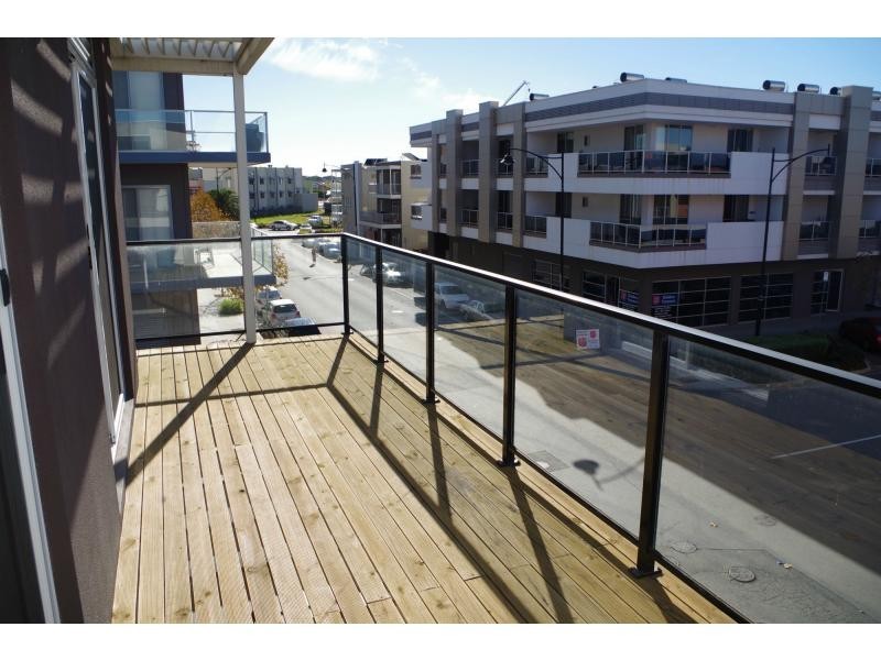 16/2 Euston Walk, Mawson Lakes SA 5095