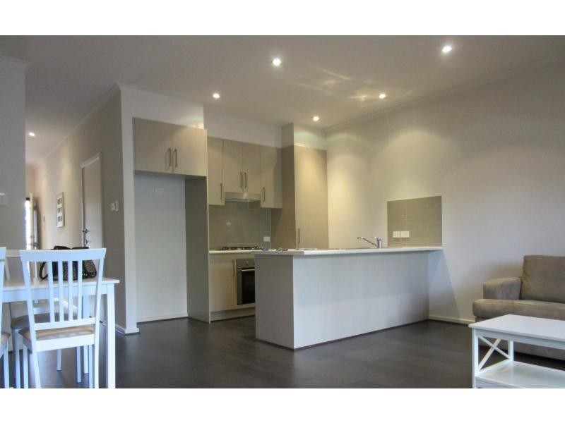 23/8 Fourth Avenue, Mawson Lakes SA 5095