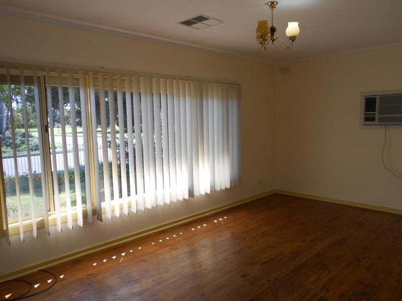 27 St  Andrews Crescent, Novar Gardens SA 5040