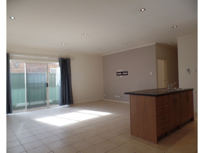 5 Egret Street, Mawson Lakes SA 5095