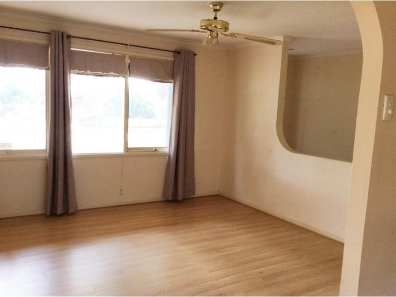 32 Alawoona Road, Munno Para SA 5115