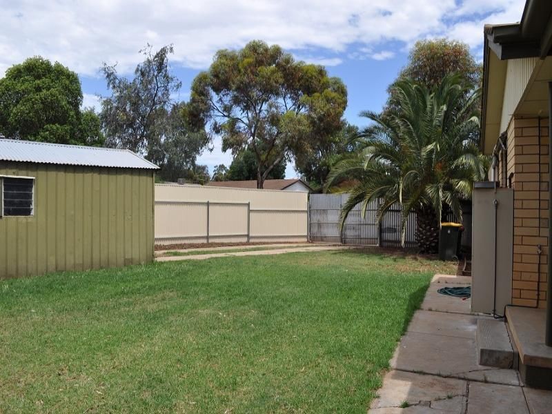 32 Alawoona Road, Munno Para SA 5115