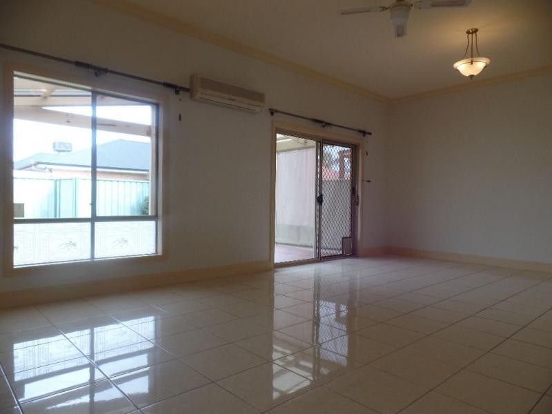 13 Rosella Street, Mawson Lakes SA 5095