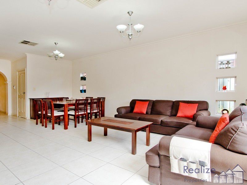 34 Baird Street, Mawson Lakes SA 5095