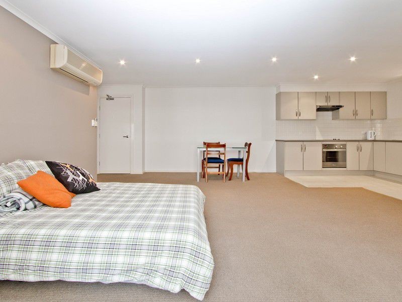 1/13-19 Hurtle Parade, Mawson Lakes SA 5095