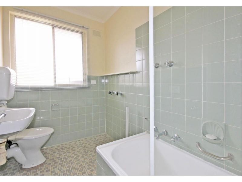 11/21 Laught Avenue, Black Forest SA 5035