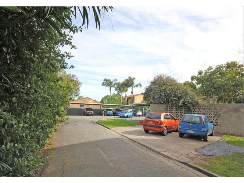 11/21 Laught Avenue, Black Forest SA 5035