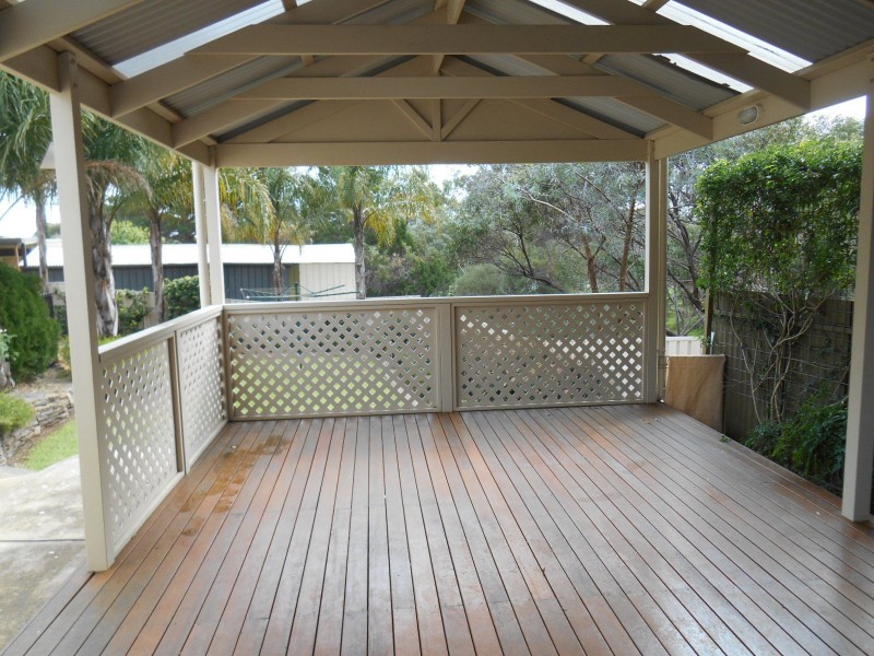 8 Frances Avenue, Para Hills SA 5096