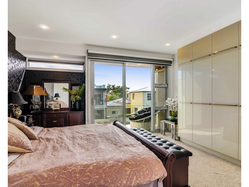 6 Morphett Pl, Mawson Lakes SA 5095